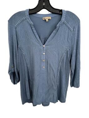 Democracy V-Neck Blue Embroided 3/4 Sleeve - L